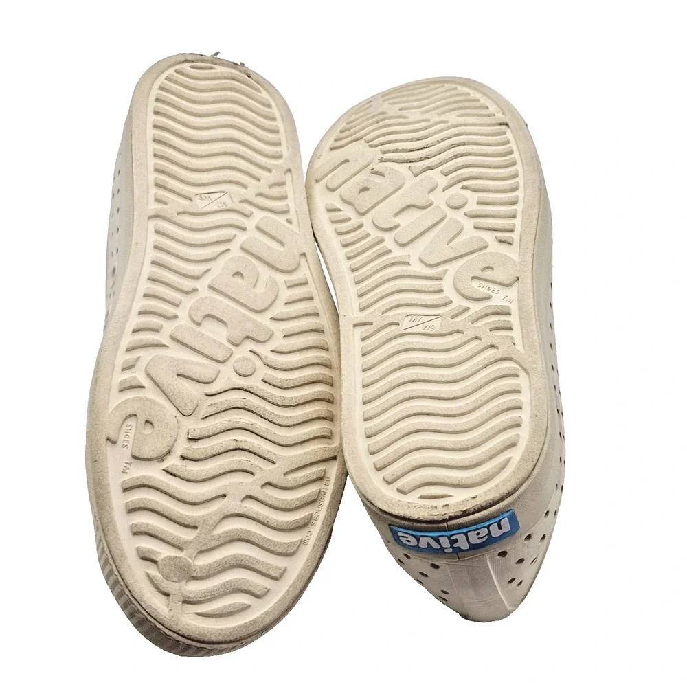 Native Disney Star Wars Grogu Jefferson Slip on Shoes Men's 7 /Women's 9 Beige